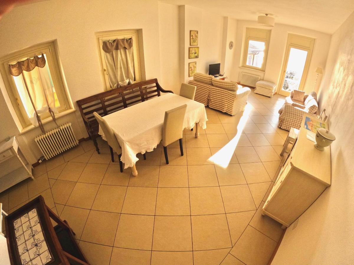 Charmante Apartament Lake Front Мальчезіне Екстер'єр фото
